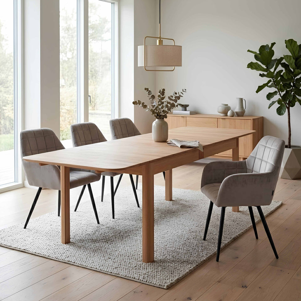 Ausziehbarer Esstisch Louise aus Buche im modernen Esszimmer